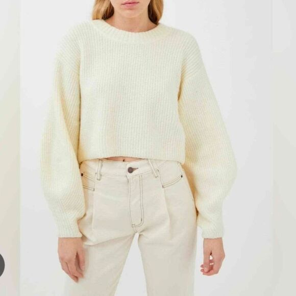 2/30 Urban Outfitters Sydney Crew Neck Cropped Sweater size Large - Picture 1 of 7